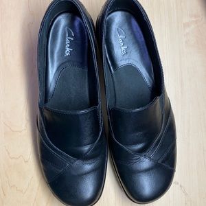 Black Clark’s size 9 slip on Women’s Leather
